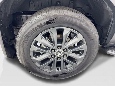 Used 2025 Toyota Land Cruiser w/ Premium Package image 90