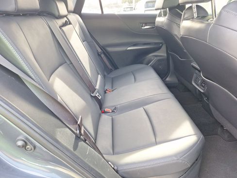 Used 2022 Toyota Venza XLE image 31