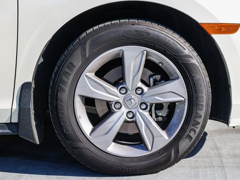 Used 2019 Honda Odyssey EX image 9