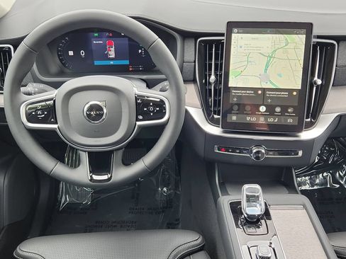New 2026 Volvo XC90 T8 Ultra w/ Lounge Package AWD/4WD image 3