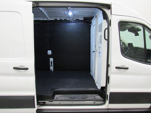 Used 2020 Ford Transit 250 Medium Roof AWD w/ Load Area Protection Package image 20