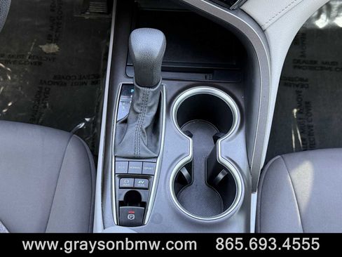 Used 2022 Toyota Camry LE image 18