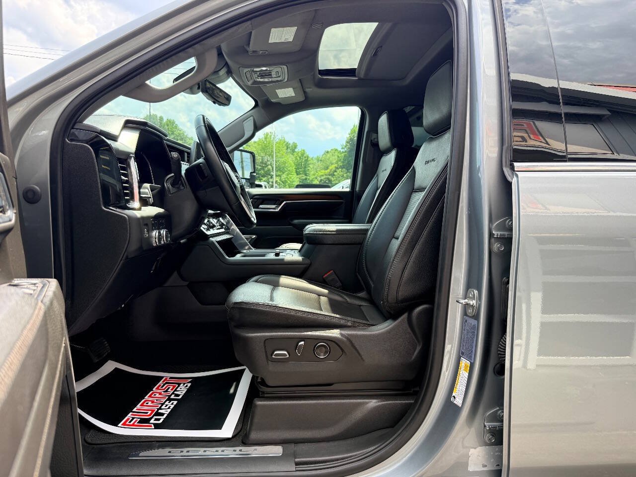 Used 2024 GMC Sierra 2500 Denali w/ Denali Reserve Package AWD/4WD image 23
