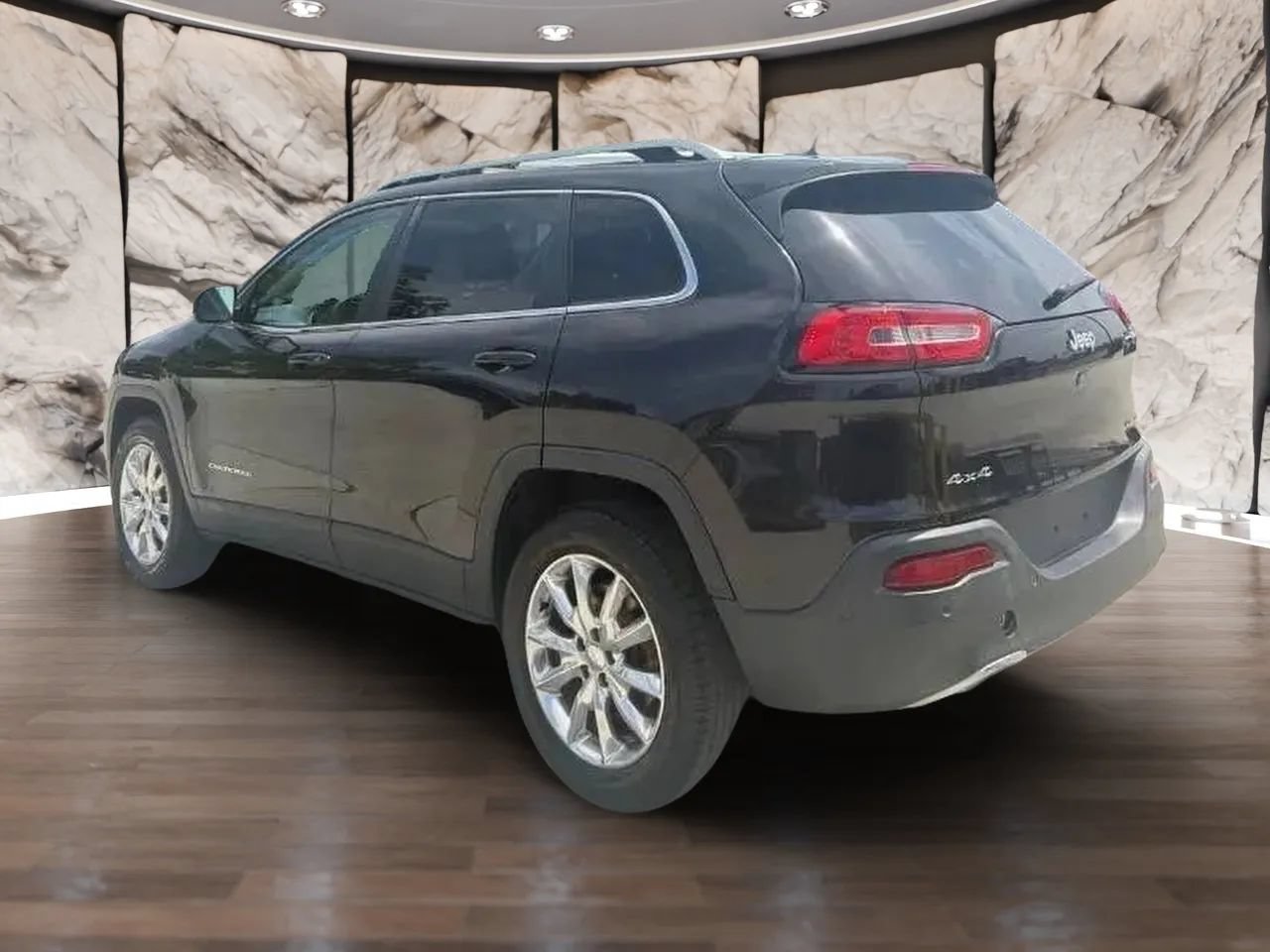 Used 2014 Jeep Cherokee Limited w/ Technology Group AWD/4WD image 4