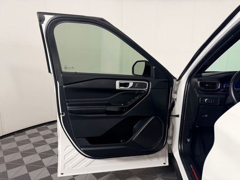 Used 2022 Ford Explorer ST AWD/4WD image 26