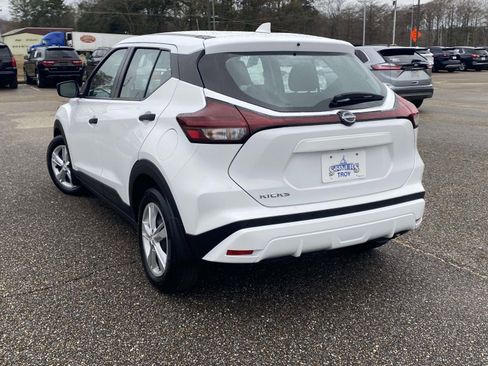 Used 2024 Nissan Kicks S image 5