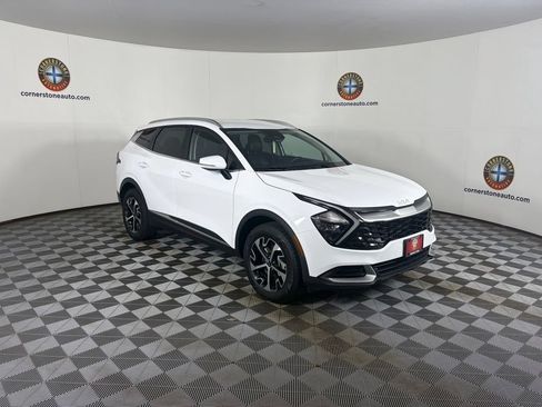 Used 2023 Kia Sportage EX AWD/4WD image 17