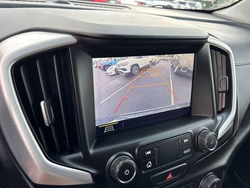 Used 2020 GMC Terrain SLE w/ Driver Convenience Package FWD image 23
