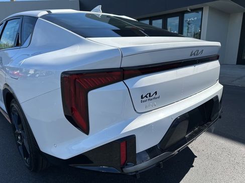 New 2025 Kia K4 GT-Line Turbo image 9