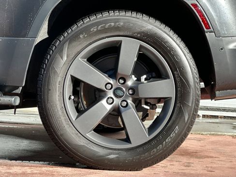 Used 2025 Land Rover Defender 130 S image 13