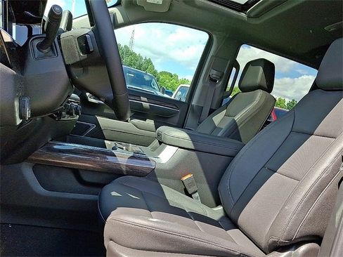 New 2025 Chevrolet Silverado 2500 LTZ w/ LTZ Convenience Package image 7