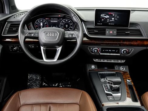 Used 2018 Audi Q5 Prestige w/ Prestige Package AWD/4WD image 16