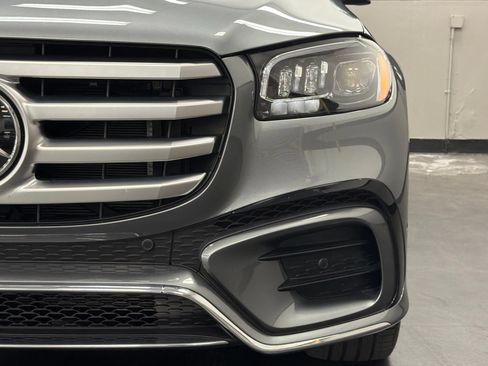 Used 2026 Mercedes-Benz GLS 450 4MATIC w/ AMG Line Exterior image 7