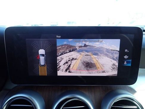 Used 2022 Mercedes-Benz GLC 300 4MATIC image 27