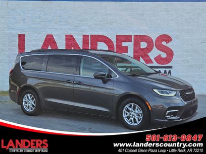 Used 2022 Chrysler Pacifica Touring-L