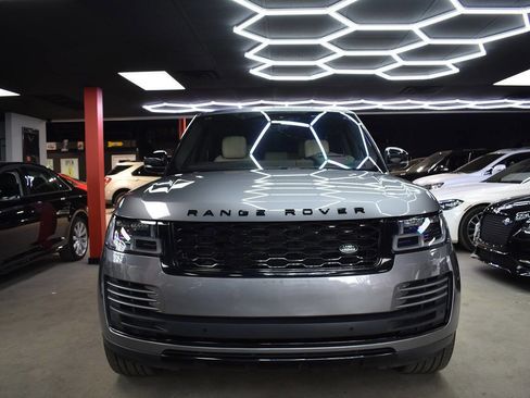 Used 2020 Land Rover Range Rover HSE image 3