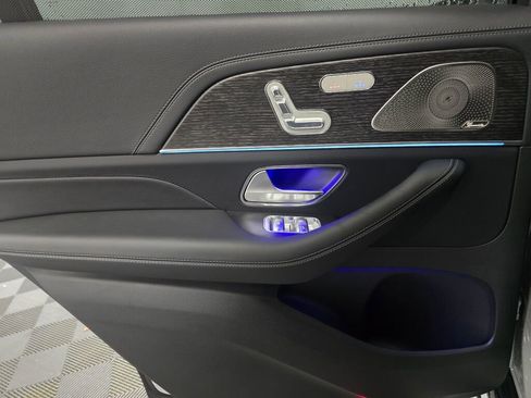 New 2026 Mercedes-Benz GLS 450 4MATIC image 21
