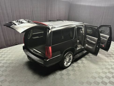 Used 2014 Cadillac Escalade ESV Platinum AWD/4WD image 20