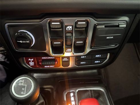 New 2026 Jeep Gladiator Mojave image 16