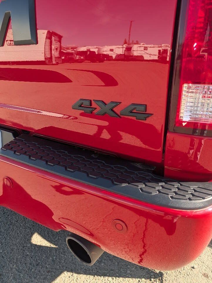 Used 2022 RAM 1500 Express w/ Wheel & Sound Group AWD/4WD image 4