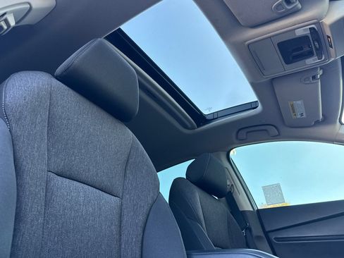 Used 2023 Honda Accord EX image 17