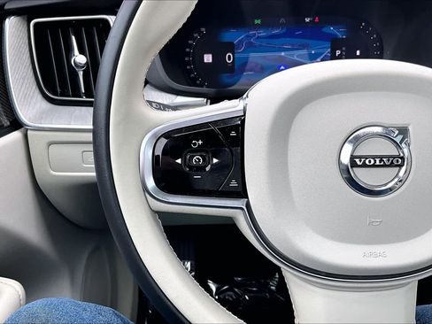Certified 2024 Volvo XC60 B5 Plus w/ Protection Package Premier AWD/4WD image 23