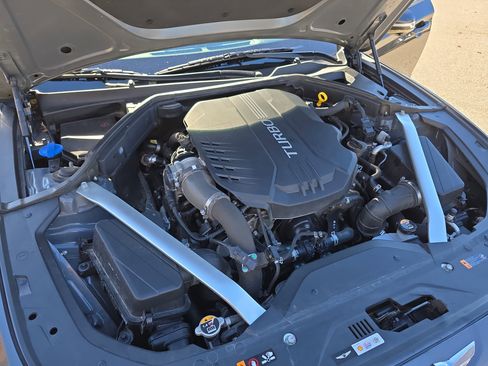 Used 2023 Genesis G70 3.3T w/ Sport Prestige Package image 32