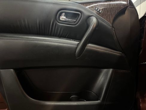 Used 2018 Nissan Armada SL image 29