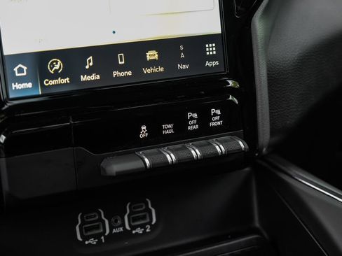 Used 2023 RAM 1500 Laramie AWD/4WD image 35
