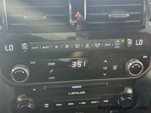 Certified 2023 Lexus GX 460 Luxury w/ Sport Design Package AWD/4WD image 16