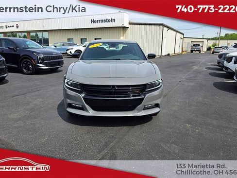 Used 2023 Dodge Charger SXT w/ Blacktop Package AWD/4WD image 2