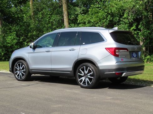 Used 2019 Honda Pilot Touring image 32