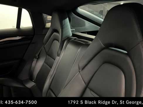 Used 2017 Porsche Panamera 4 AWD/4WD image 20