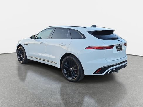 Used 2024 Jaguar F-PACE R-Dynamic S image 7