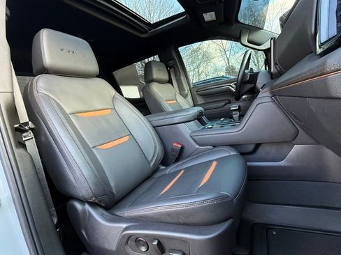 Used 2024 GMC Sierra 1500 AT4 w/ Technology Package image 16