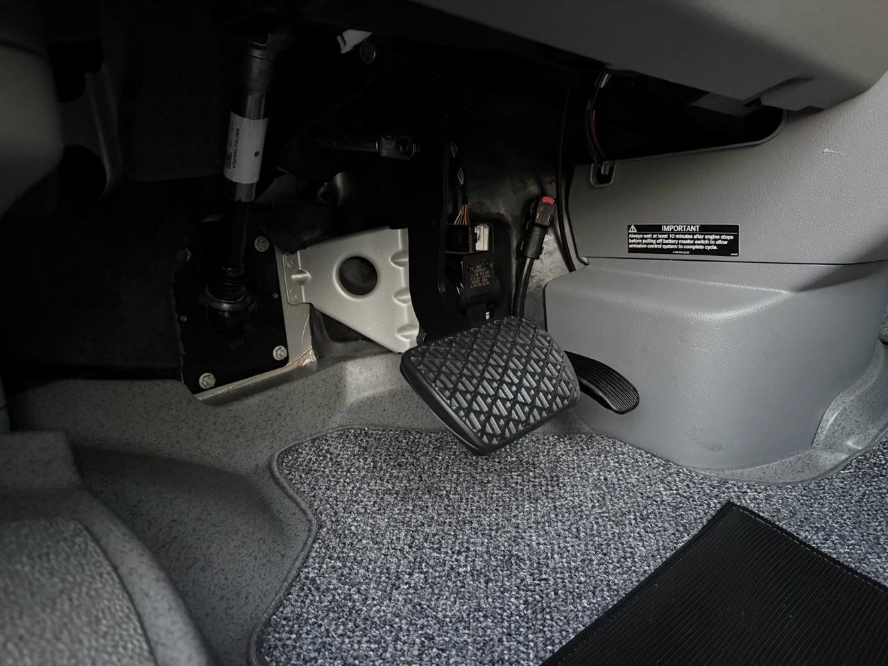 Used 2017 Mercedes-Benz Sprinter 3500 image 32