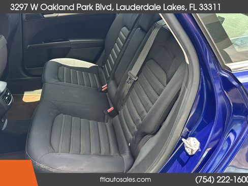 Used 2015 Ford Fusion SE FWD image 25