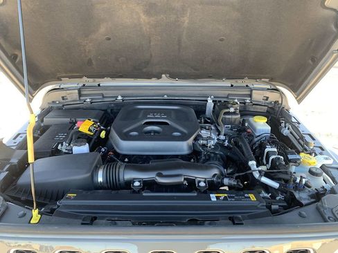 Used 2023 Jeep Wrangler Sahara image 28