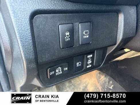Used 2022 Toyota Tacoma TRD Off-Road w/ TRD Premium Off Road Package AWD/4WD image 12