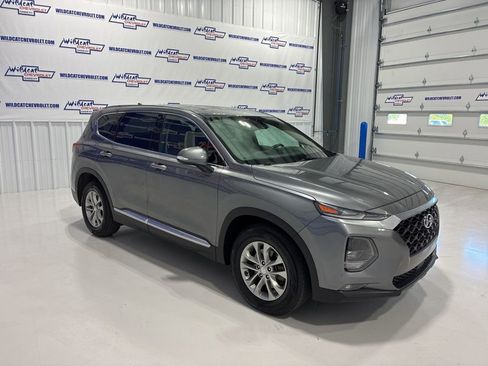 Used 2019 Hyundai Santa Fe SEL FWD image 8