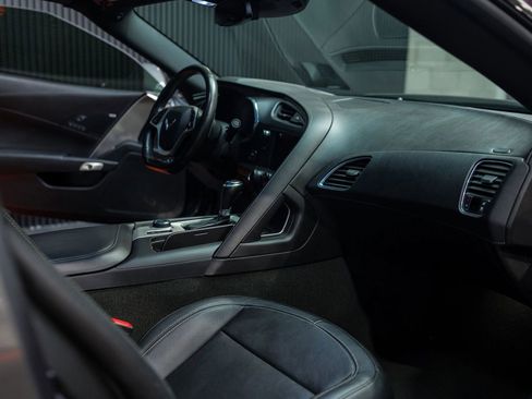 Used 2015 Chevrolet Corvette Z06 w/ Z07 Performance Package image 39