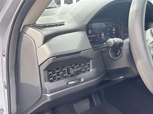 Certified 2024 Honda Accord LX image 11