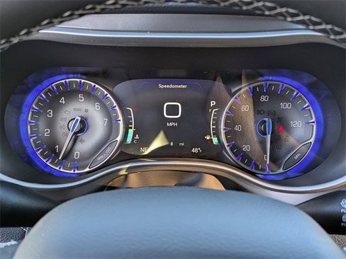 New 2026 Chrysler Pacifica Select image 29