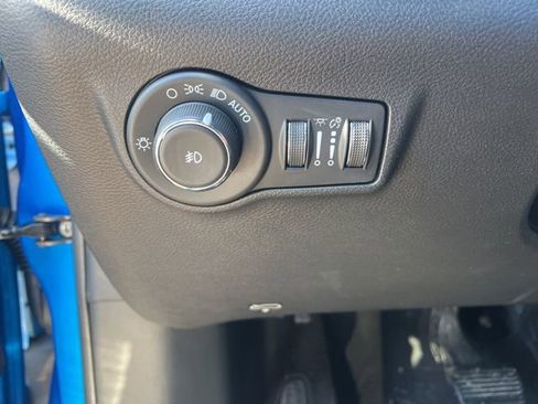 Used 2022 Jeep Compass Altitude w/ Convenience Group image 11