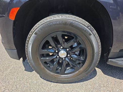 Used 2024 Chevrolet Tahoe LT RWD image 16