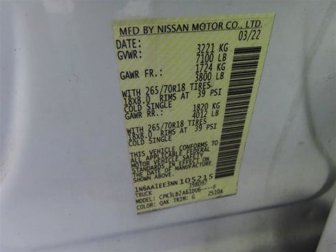 Used 2022 Nissan Titan SV RWD image 32