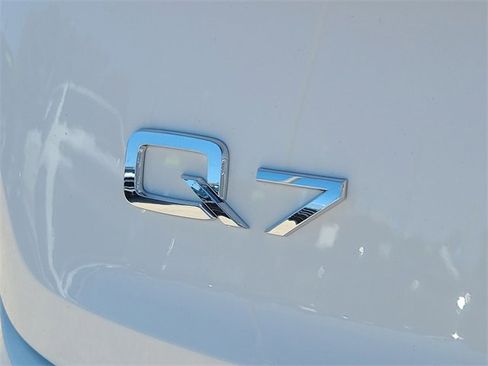 Used 2023 Audi Q7 3.0T Premium Plus image 37
