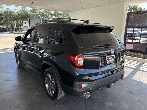 Certified 2024 Honda Passport TrailSport image 4