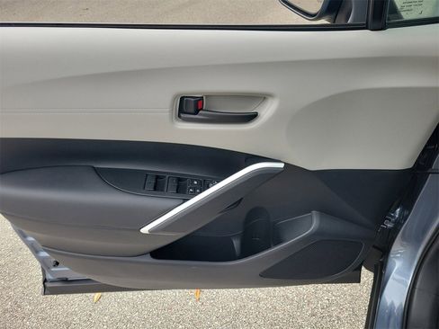 New 2026 Toyota Corolla Cross L image 12