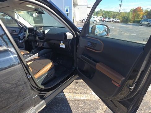 Used 2024 Ford Bronco Sport Badlands w/ Premium Package image 20